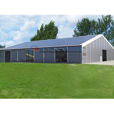 Taller prefabricado de estructuras de acero pintado / galvanizado con ingeniería de precisión