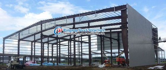 Q355B Edificios prefabricados de acero / Construcción de edificios metálicos con sistema de paredes de techo