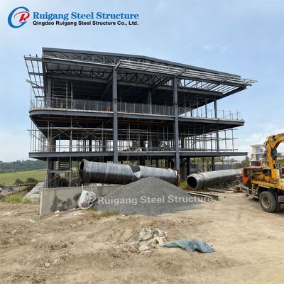 Edificio de acero prefabricado con carga de viento de hasta 300 km/h, galvanización en caliente y grado de acero Q355/Q235